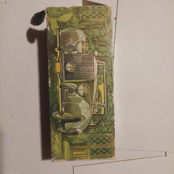 Avon empty Rolls Royce deep woods after shave - Picture 5 of 16